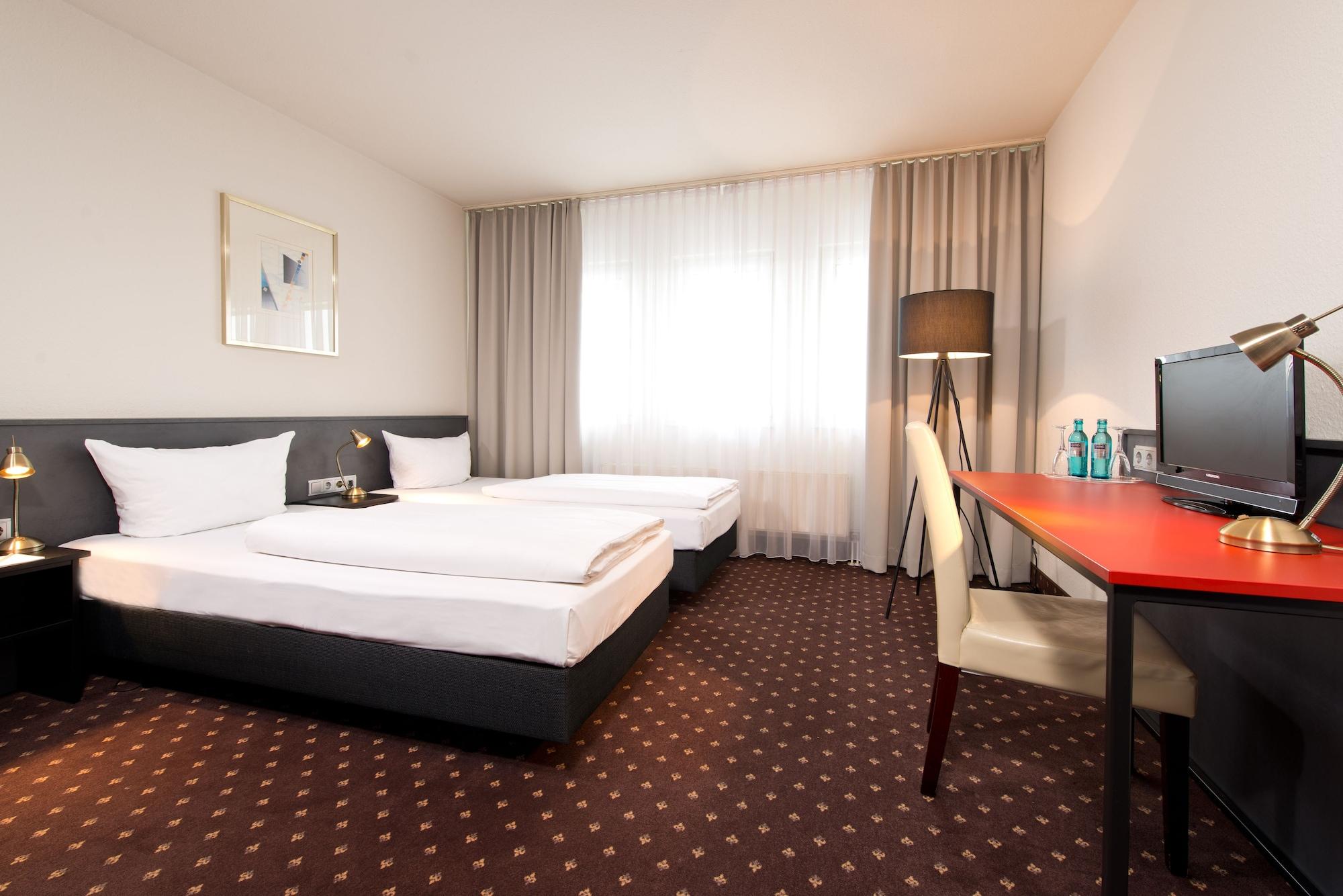Achat Hotel Hockenheim Ngoại thất bức ảnh