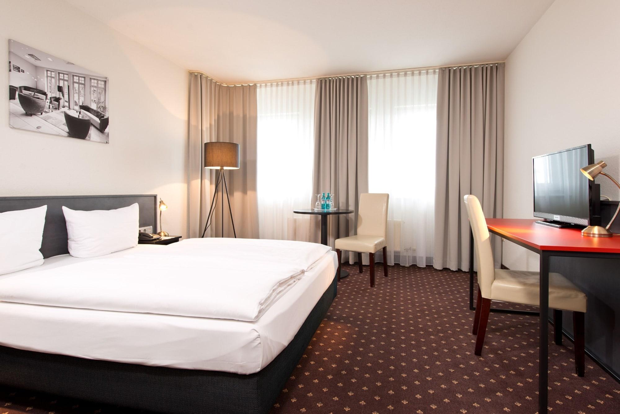 Achat Hotel Hockenheim Ngoại thất bức ảnh