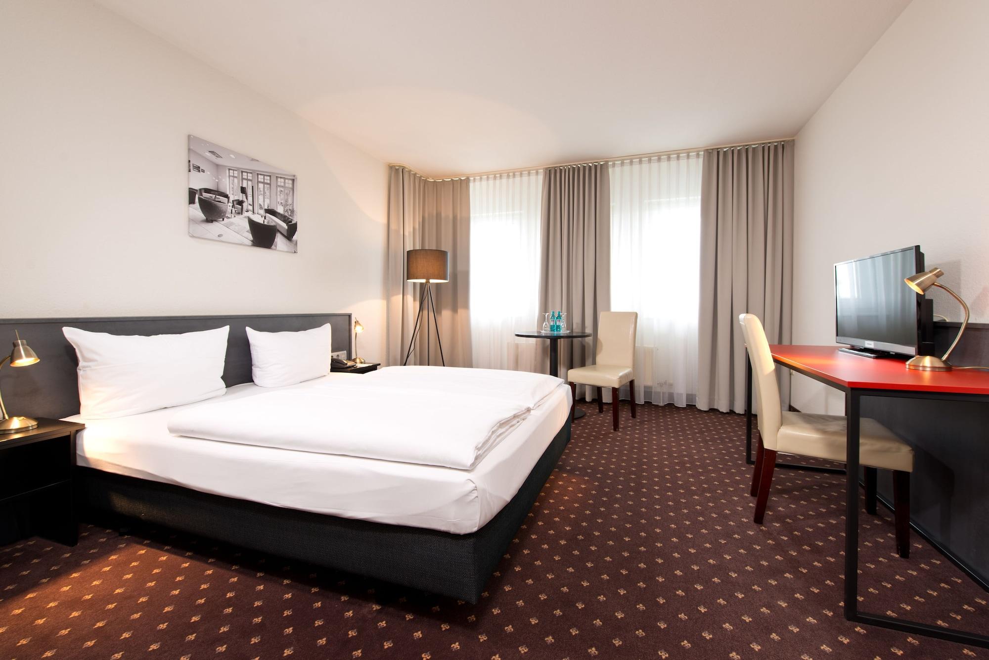 Achat Hotel Hockenheim Ngoại thất bức ảnh