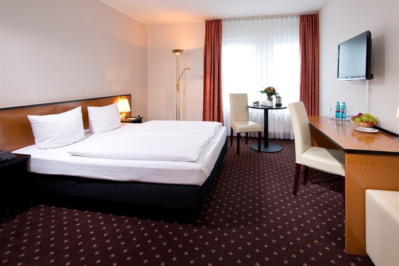 Achat Hotel Hockenheim Ngoại thất bức ảnh